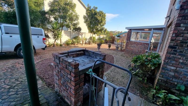 5 Bedroom Property for Sale in Tergniet Western Cape